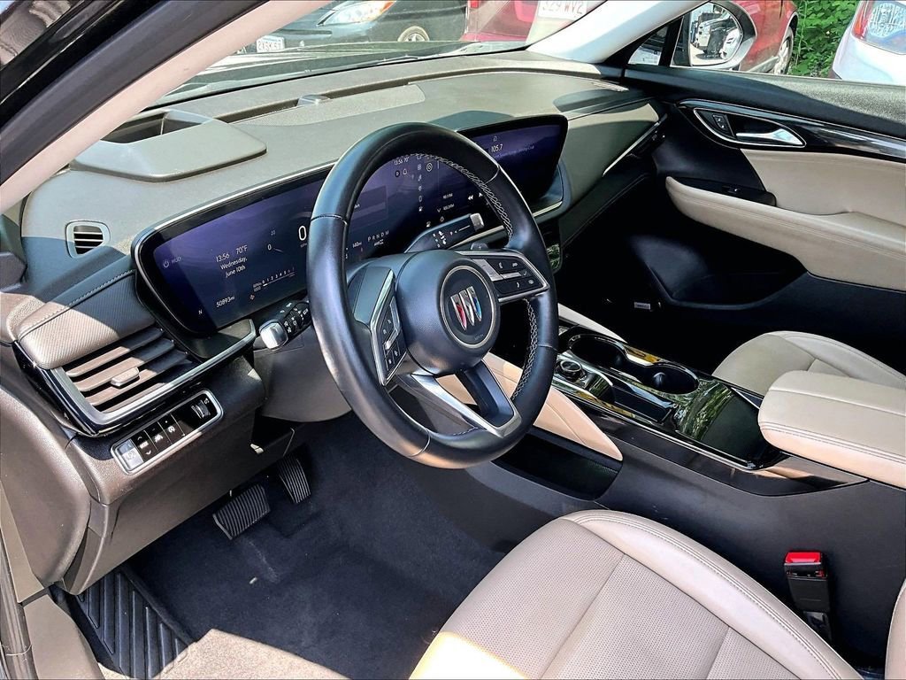Used 2024 Buick Envision Preferred AWD/4WD image 8
