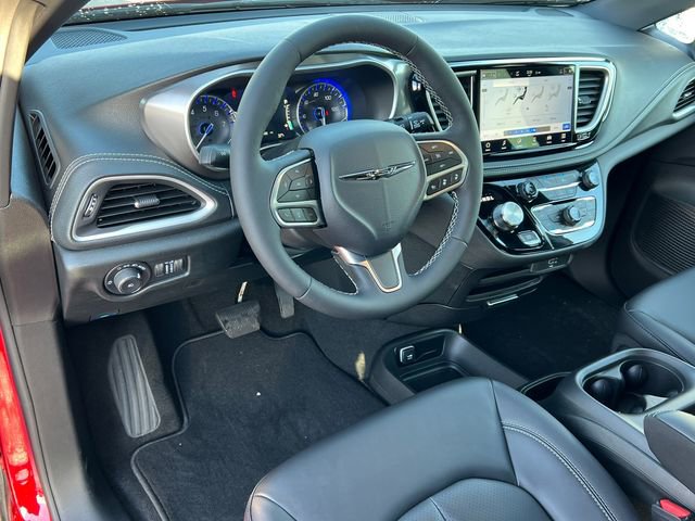 New 2026 Chrysler Pacifica Select image 17