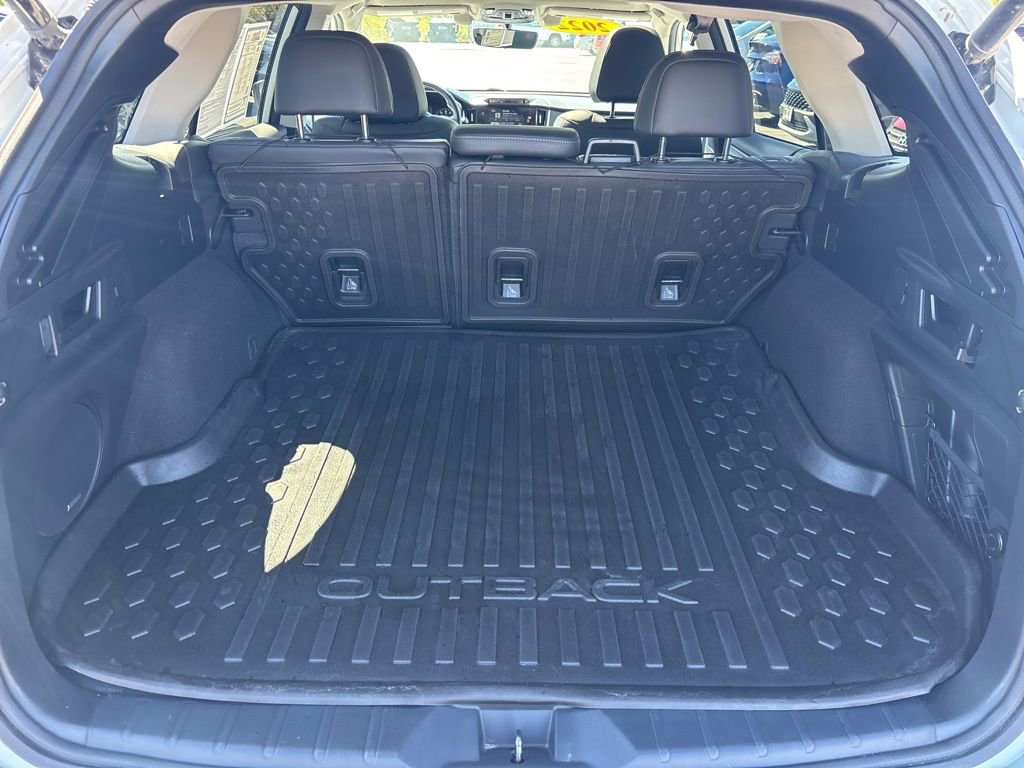 Used 2022 Subaru Outback Limited AWD/4WD image 23