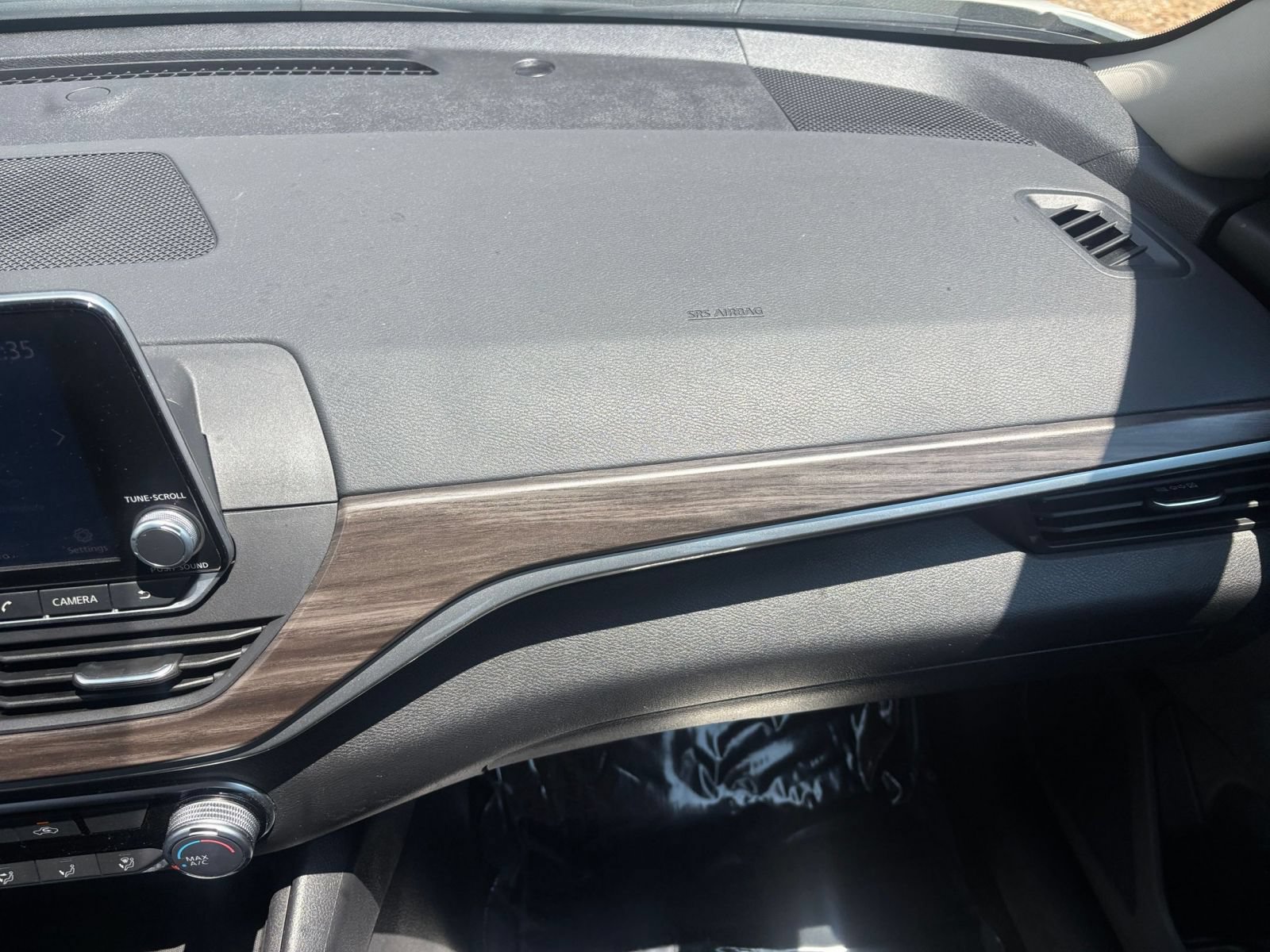 Used 2025 Nissan Altima 2.5 SV FWD image 36