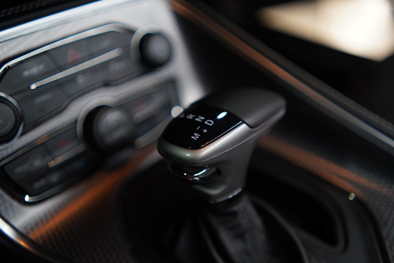 Used 2015 Dodge Challenger SRT Hellcat image 82