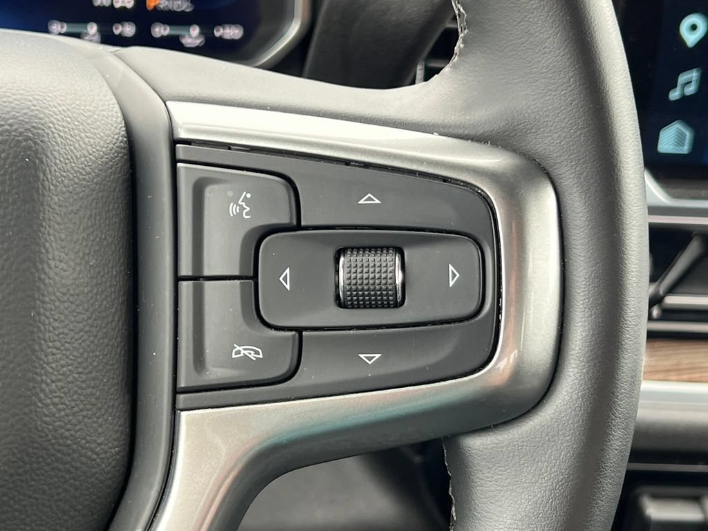 Used 2026 Chevrolet Silverado 1500 RST AWD/4WD image 24