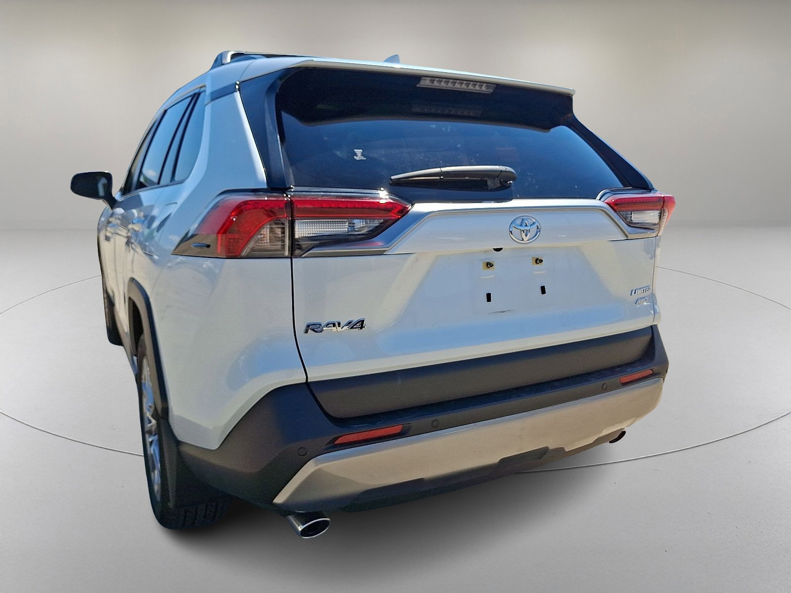 Used 2024 Toyota RAV4 Limited image 8