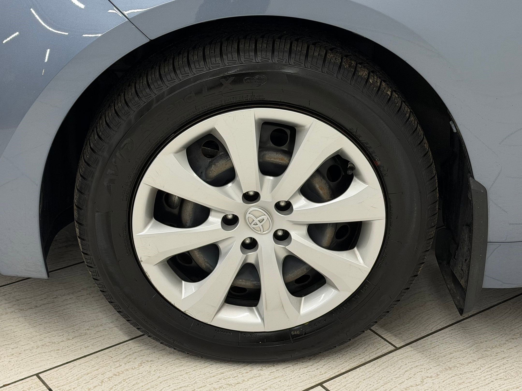 Used 2021 Toyota Corolla LE w/ Carpet Mat Package (TMS) image 9