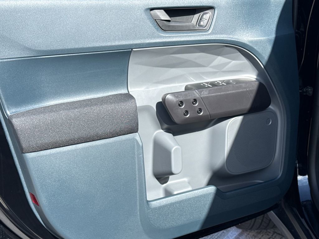 New 2026 Ford Maverick XL image 18