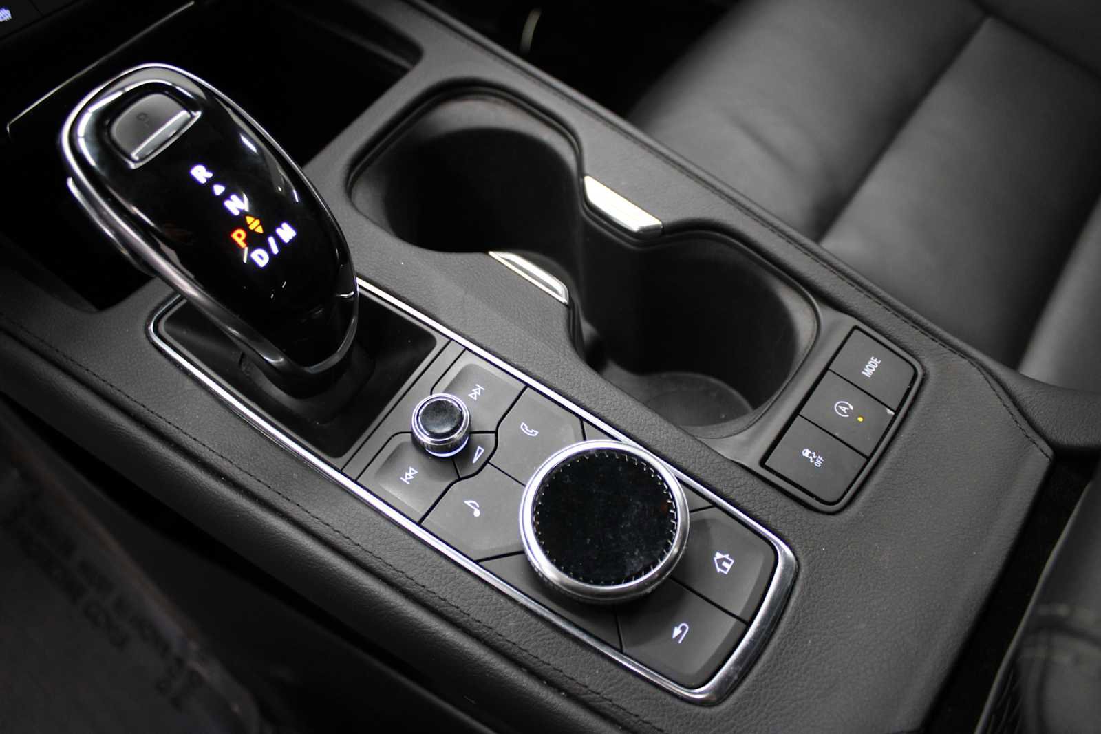 Used 2020 Cadillac XT4 Premium Luxury w/ Cold Weather Package image 33