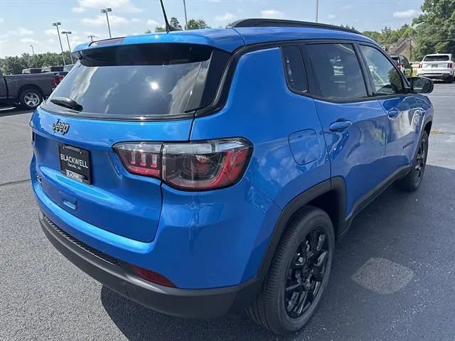 New 2026 Jeep Compass Latitude AWD/4WD image 6