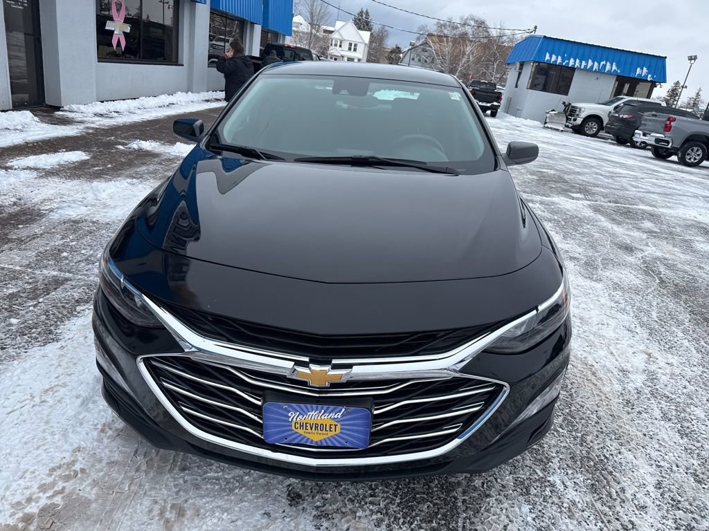 Used 2024 Chevrolet Malibu LT image 3