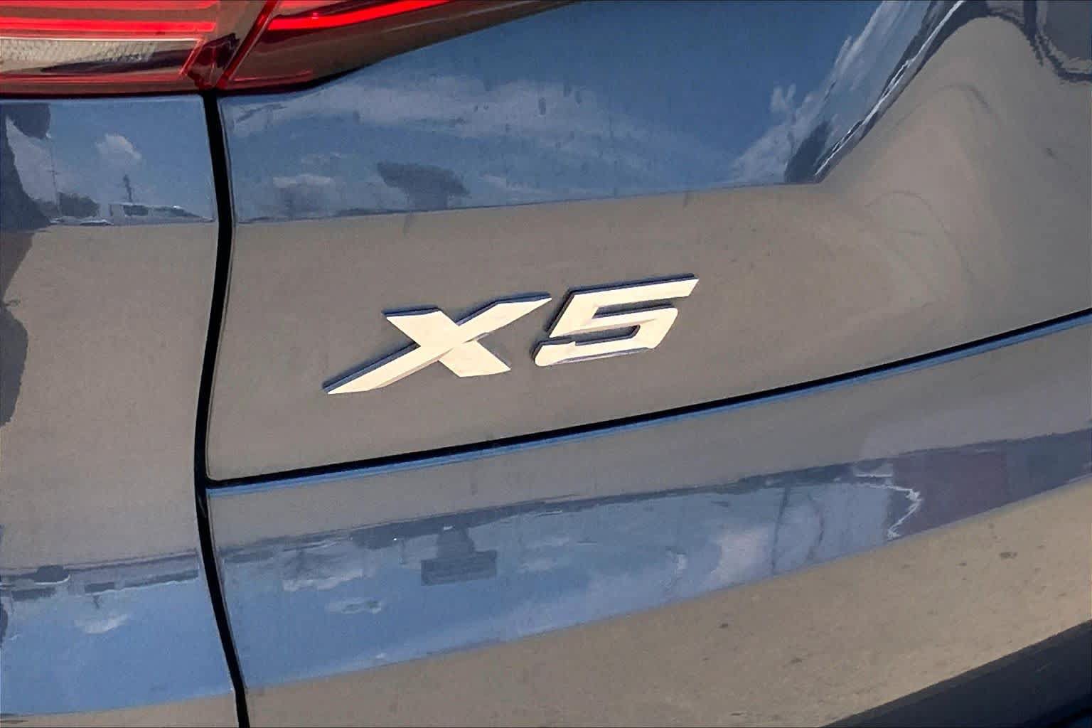 Used 2019 BMW X5 xDrive40i w/ Premium Package 2 AWD/4WD image 61