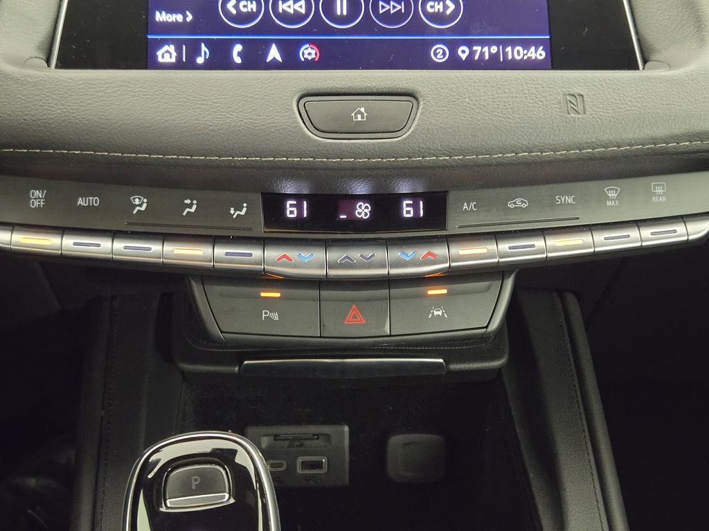 Used 2020 Cadillac XT4 Premium Luxury w/ Driver Awareness Package FWD image 19