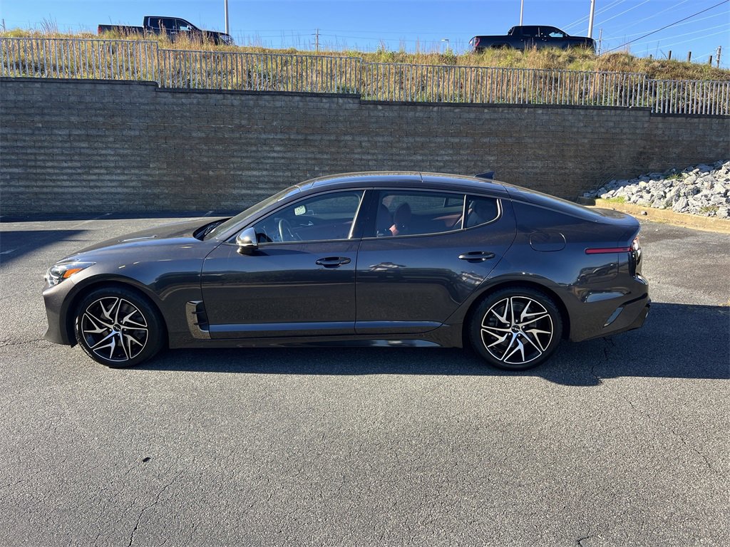 Used 2023 Kia Stinger GT-Line w/ Sun & Sound Package image 4