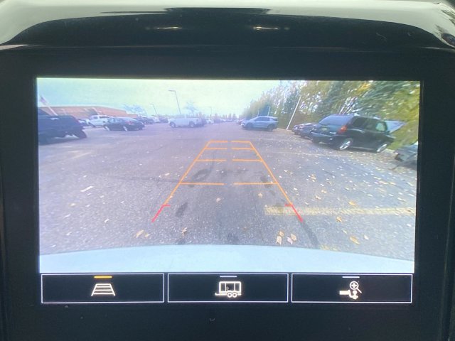 Used 2023 Chevrolet Traverse LT FWD image 14