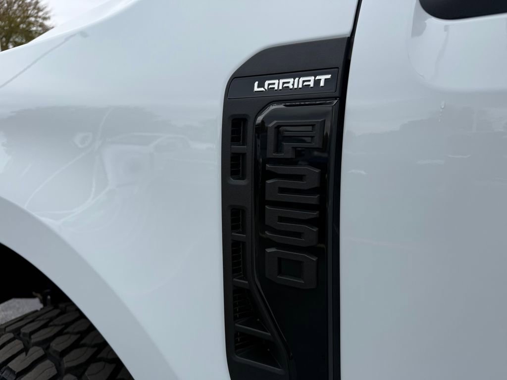 New 2026 Ford F250 Lariat w/ Black Appearance Package image 53