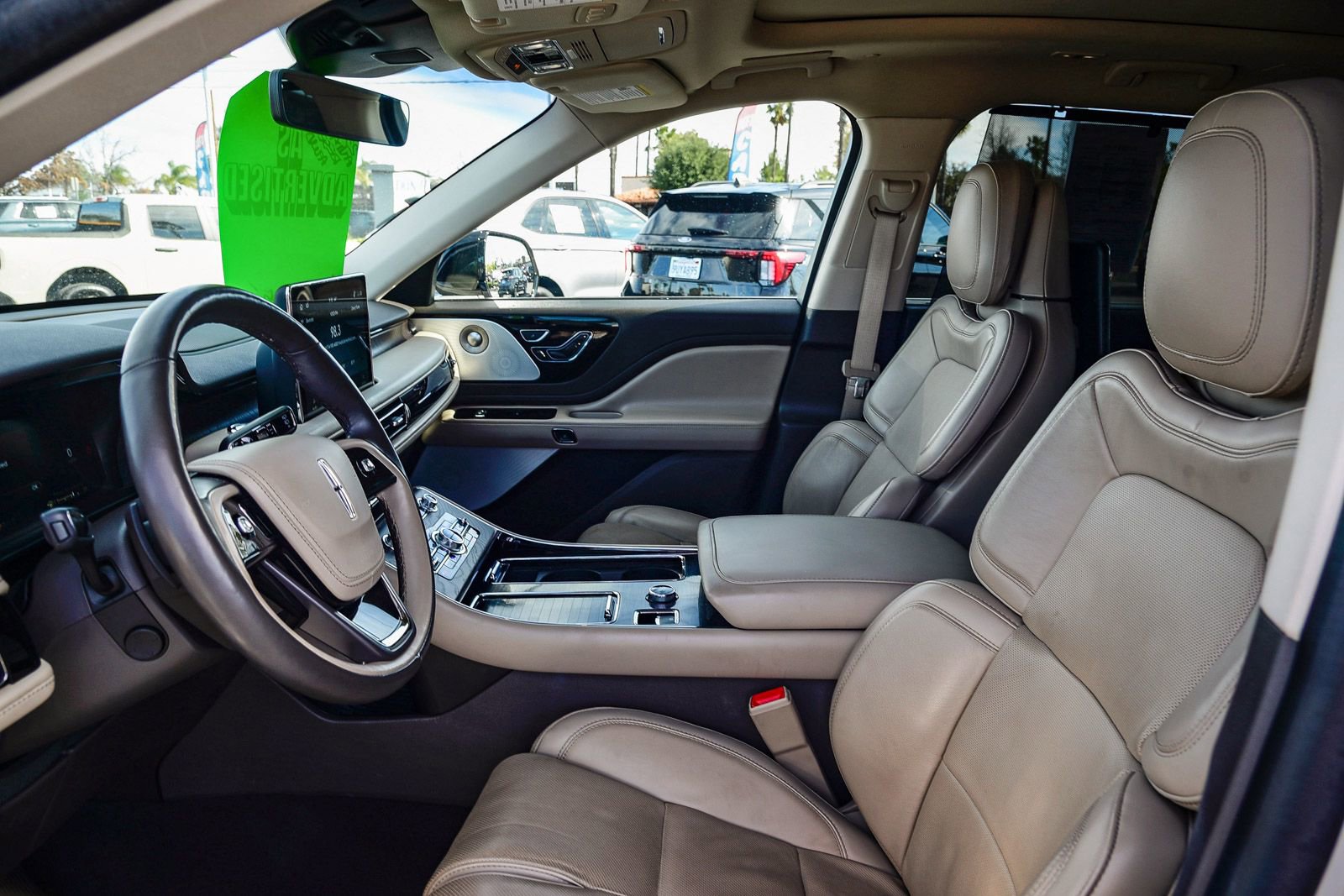 Used 2023 Lincoln Aviator Reserve w/ Equipment Group 201A image 18