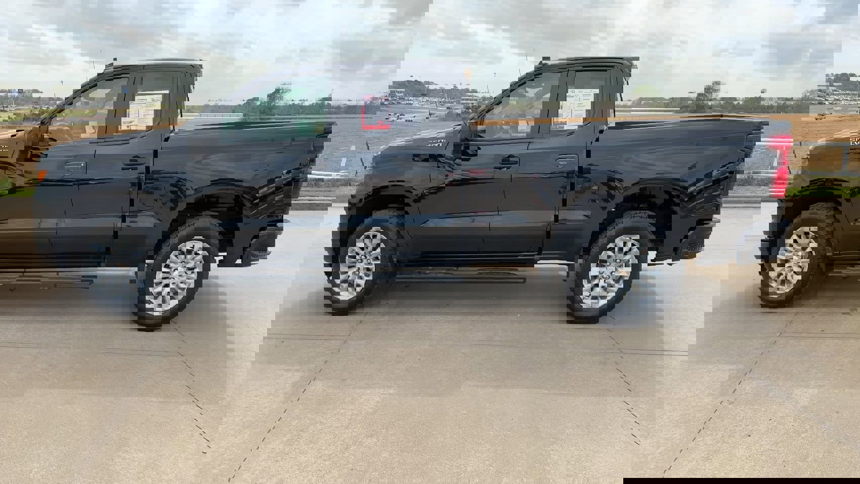 Certified 2025 Chevrolet Silverado 1500 Custom image 6