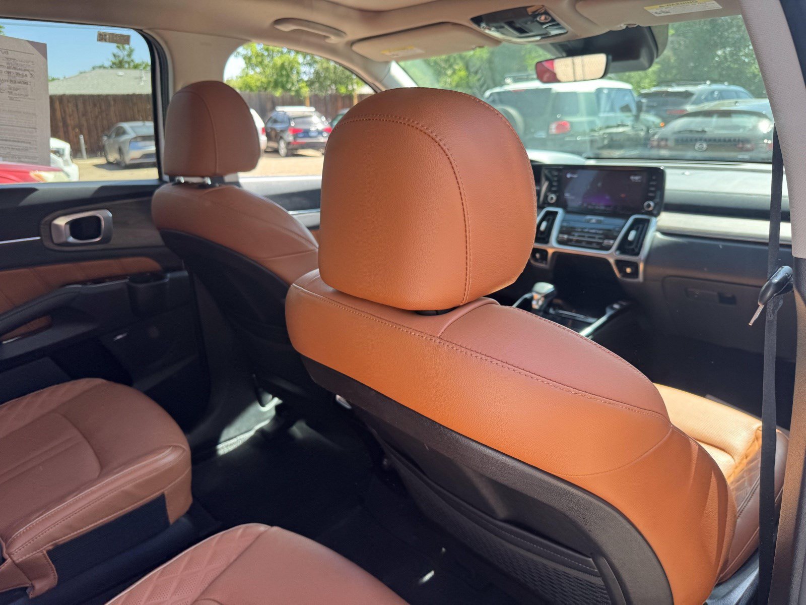 Used 2022 Kia Sorento SX Prestige w/ Rust Color Package AWD/4WD image 27