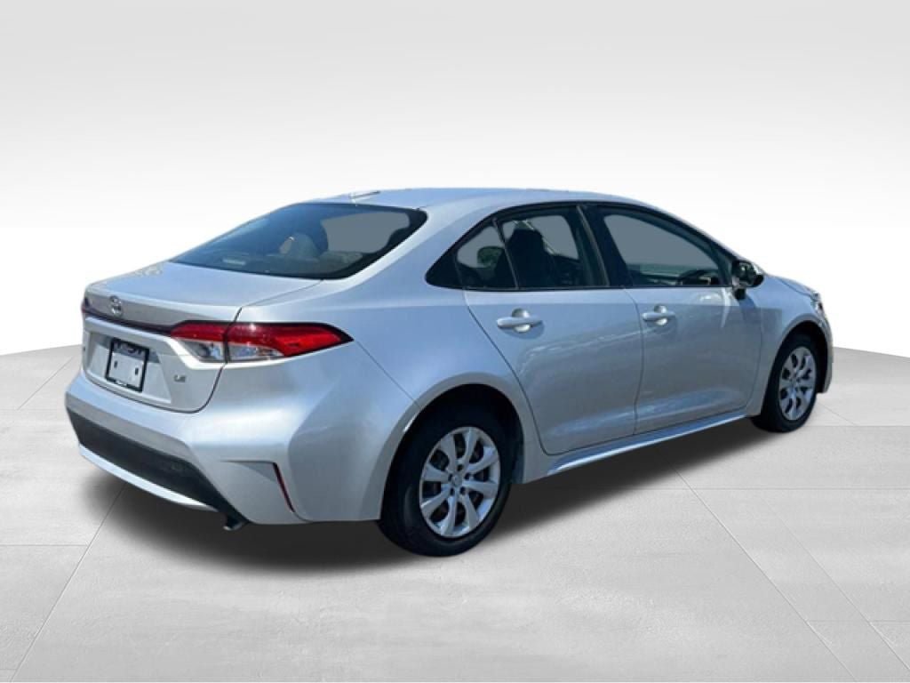 Used 2020 Toyota Corolla LE FWD image 7