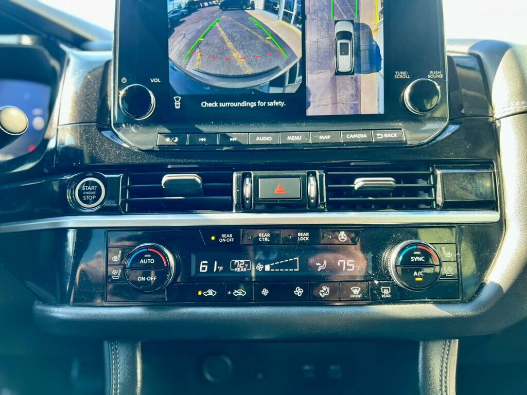 Used 2022 Nissan Pathfinder Platinum w/ Cargo Package image 24