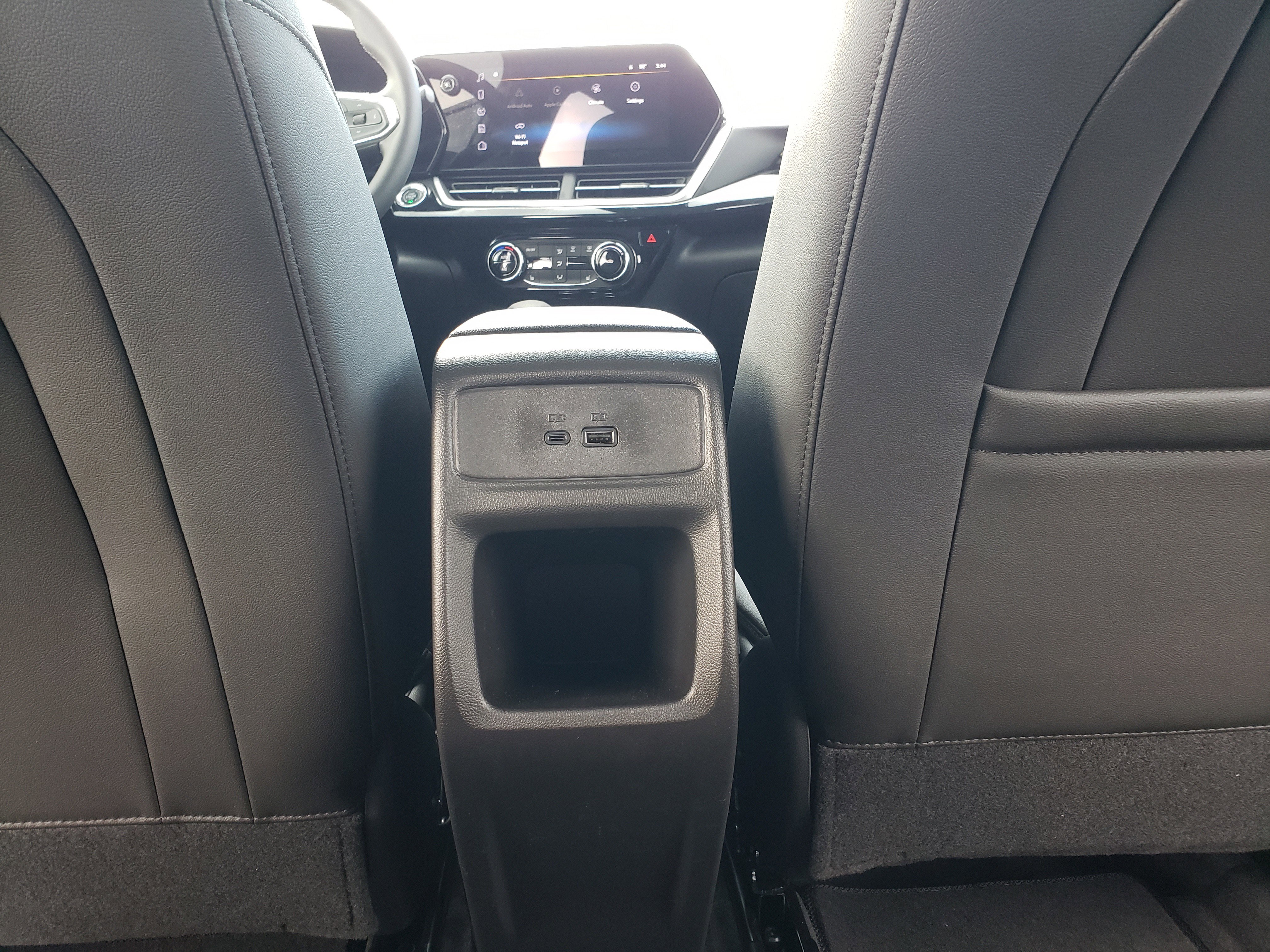 New 2026 Chevrolet Trax ACTIV w/ Driver Confidence Package FWD image 32
