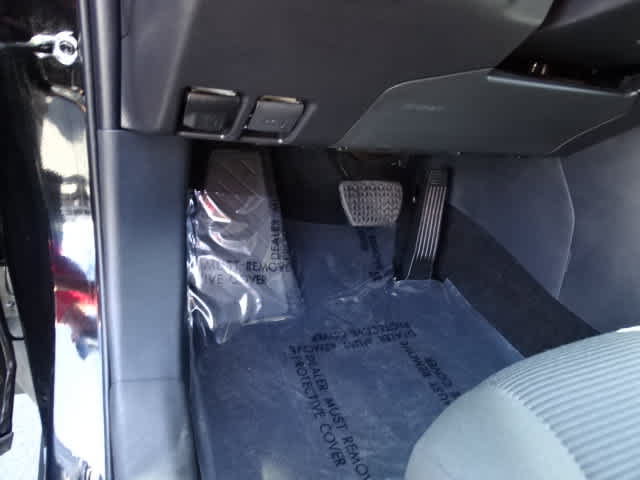 Certified 2025 Toyota RAV4 LE FWD image 16