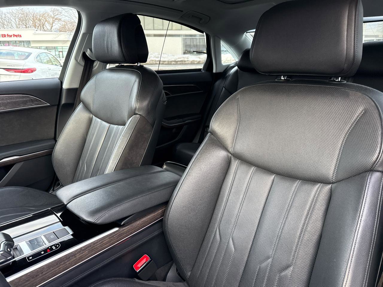 Used 2021 Audi A8 L 3.0T w/ Executive Plus Package image 18