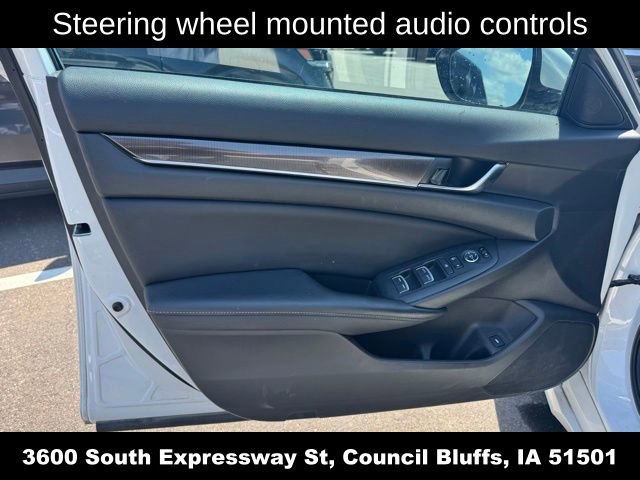Used 2018 Honda Accord Sport image 16