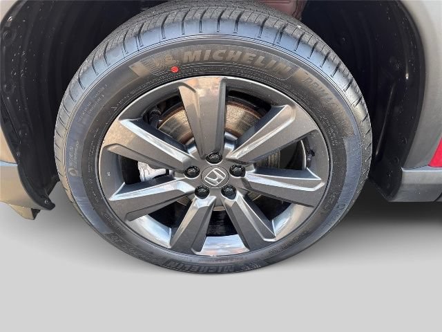 Certified 2025 Honda Pilot Sport image 27