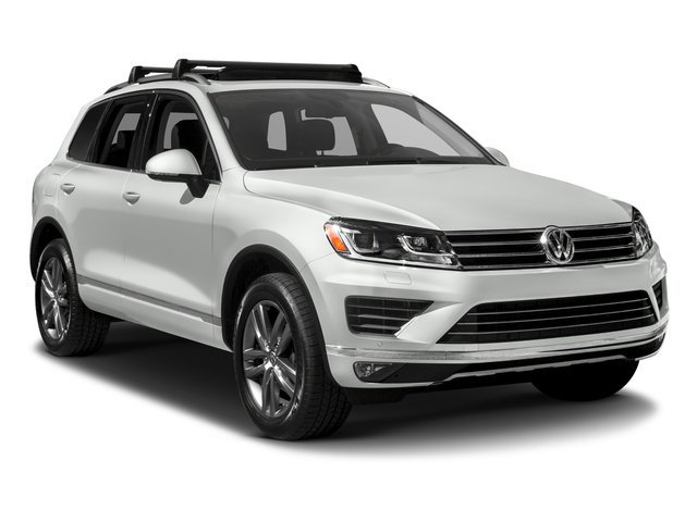 Used 2017 Volkswagen Touareg Executive AWD/4WD image 6