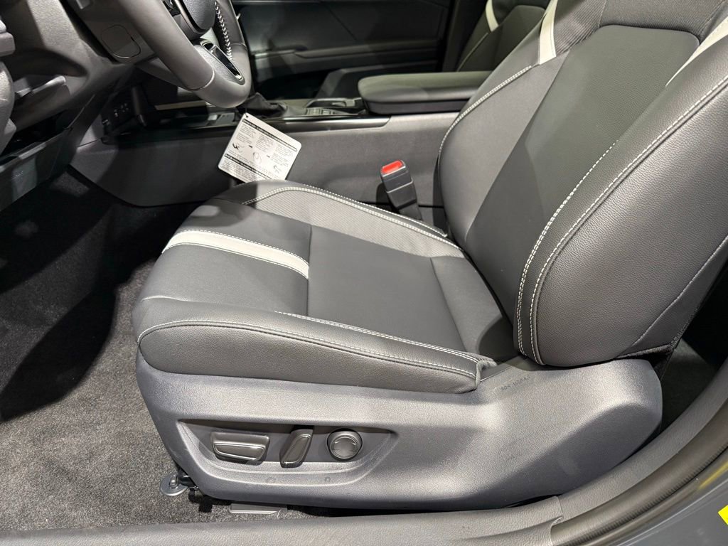 New 2026 Toyota Camry SE image 13