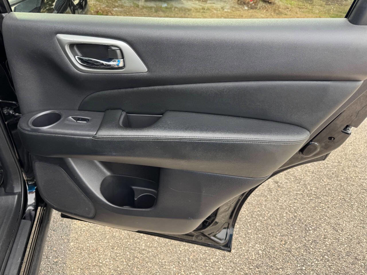 Used 2018 Nissan Pathfinder SL image 41