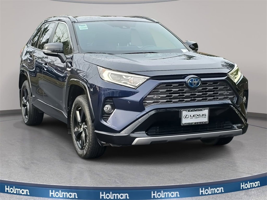 Used 2019 Toyota RAV4 XSE image 4