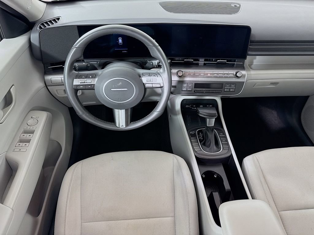 Used 2025 Hyundai Kona SEL image 22