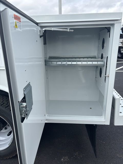 New 2026 Ford F550 4x4 Regular Cab Super Duty image 16