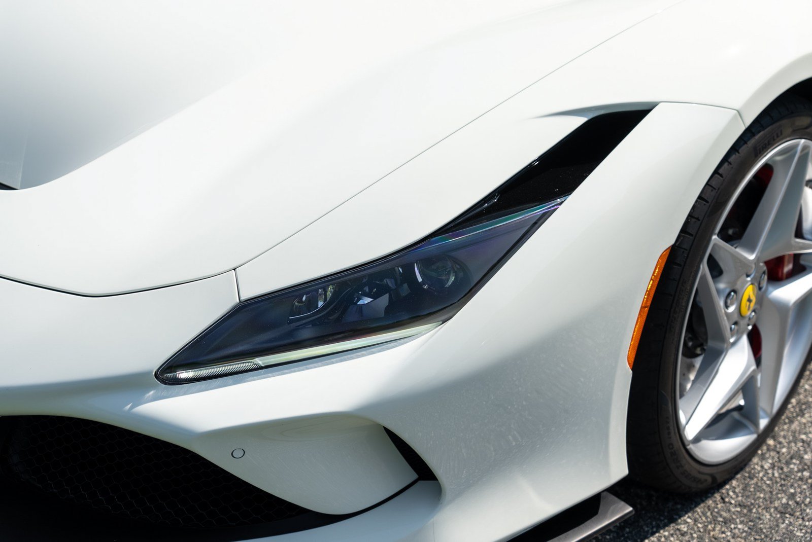 Used 2022 Ferrari F8 Tributo RWD image 21