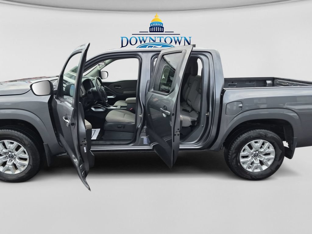 Used 2023 Nissan Frontier SV w/ Technology Package AWD/4WD image 27