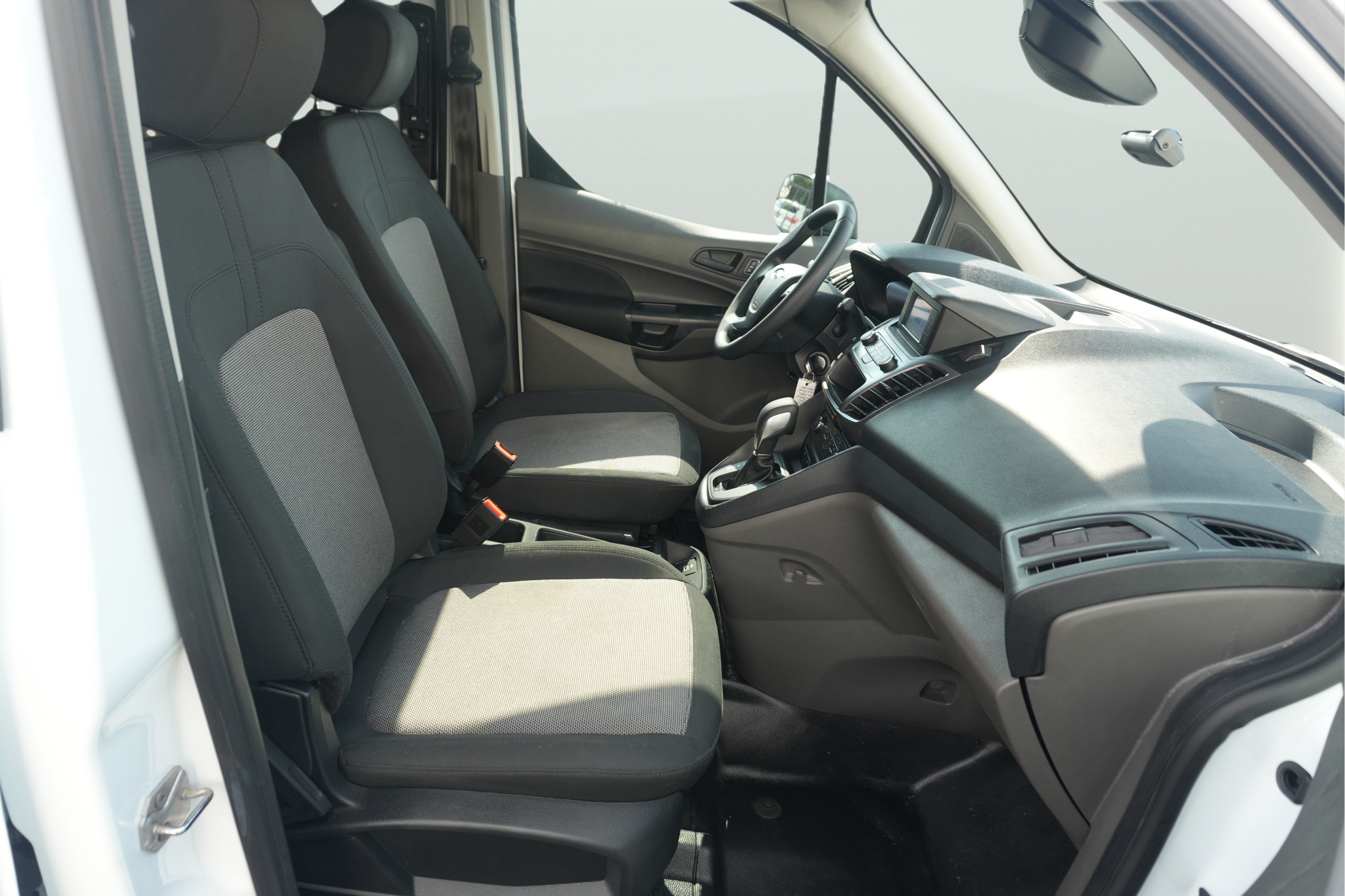 Used 2022 Ford Transit Connect XL FWD image 20