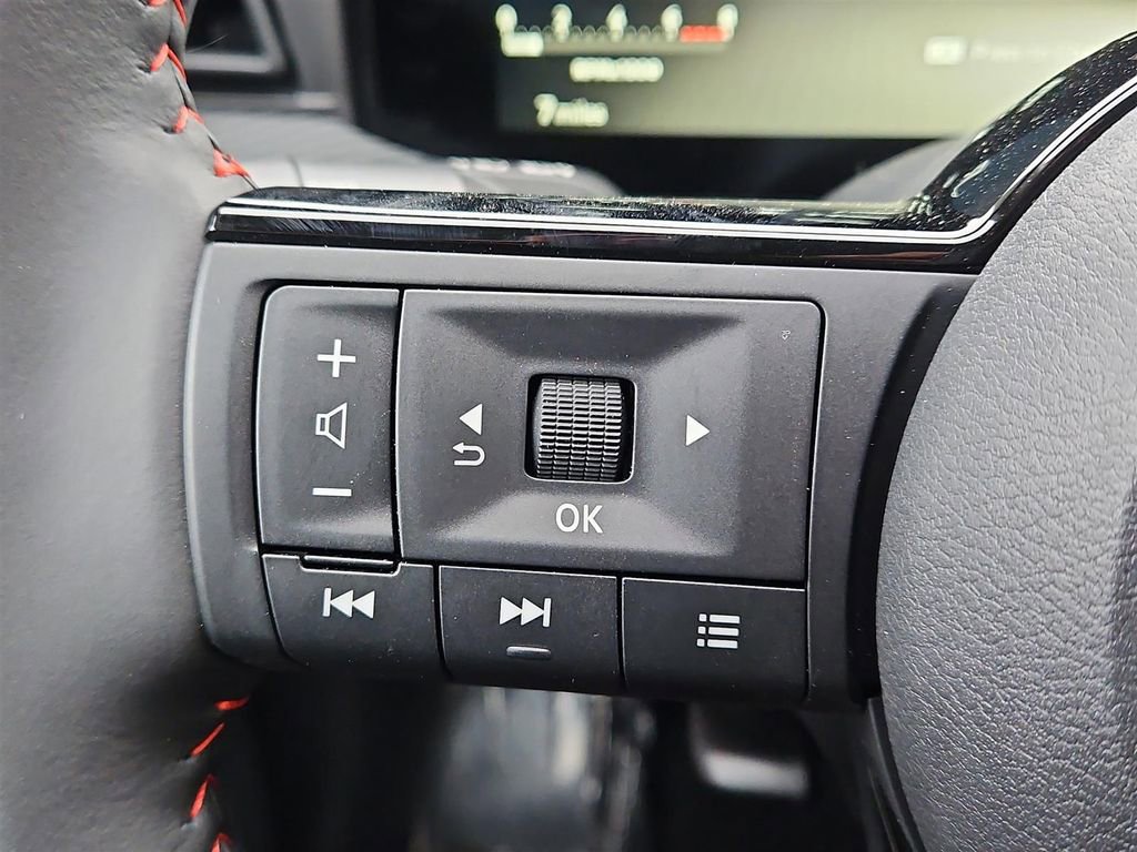 New 2026 Nissan Kicks SR w/ Cold Weather Package image 12