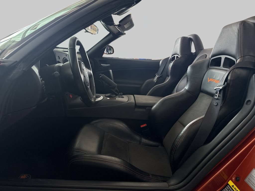 Used 2005 Dodge Viper SRT-10 w/ Copperhead Edition Group RWD image 26