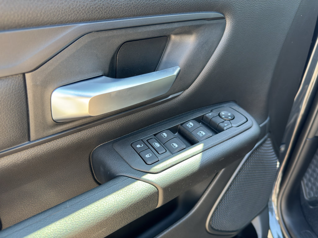 New 2026 RAM 1500 Express AWD/4WD image 26