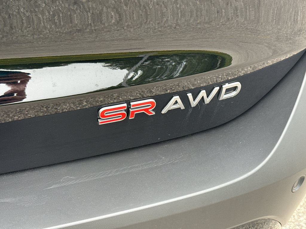 Certified 2025 Nissan Kicks SR AWD/4WD image 8