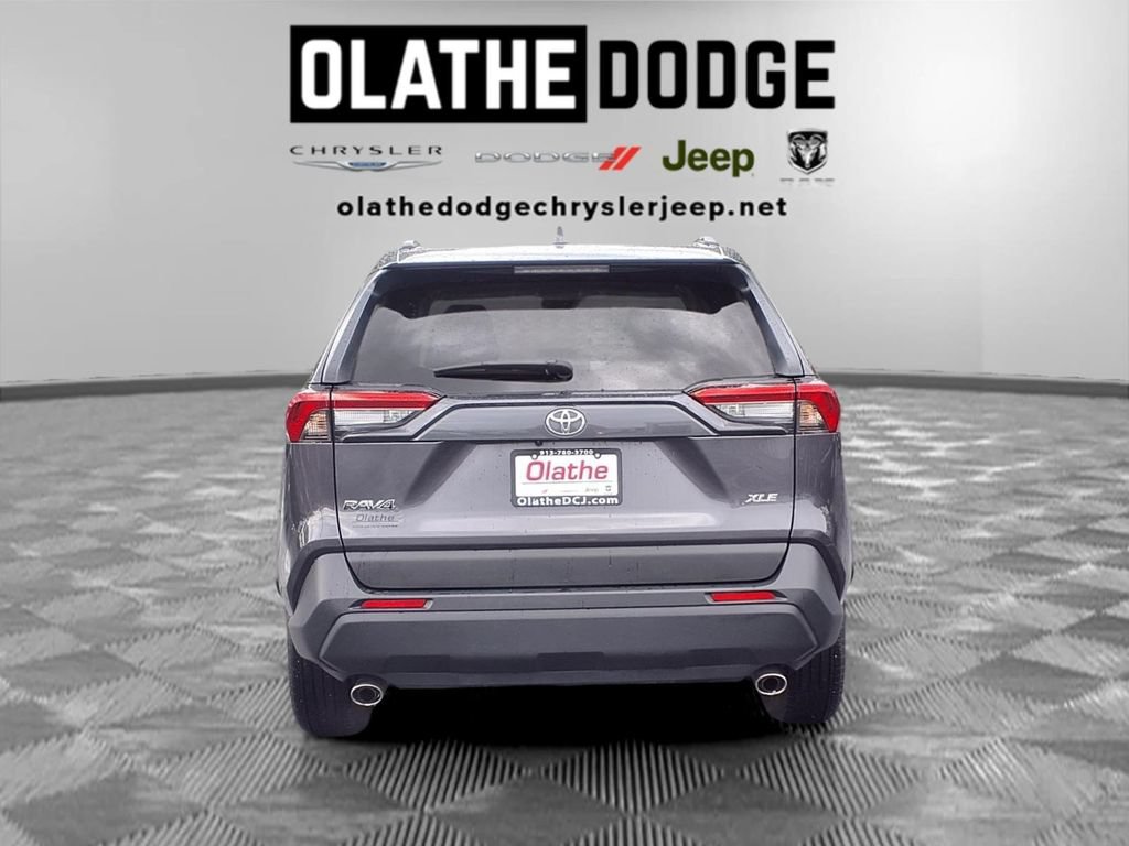Used 2025 Toyota RAV4 XLE FWD image 25
