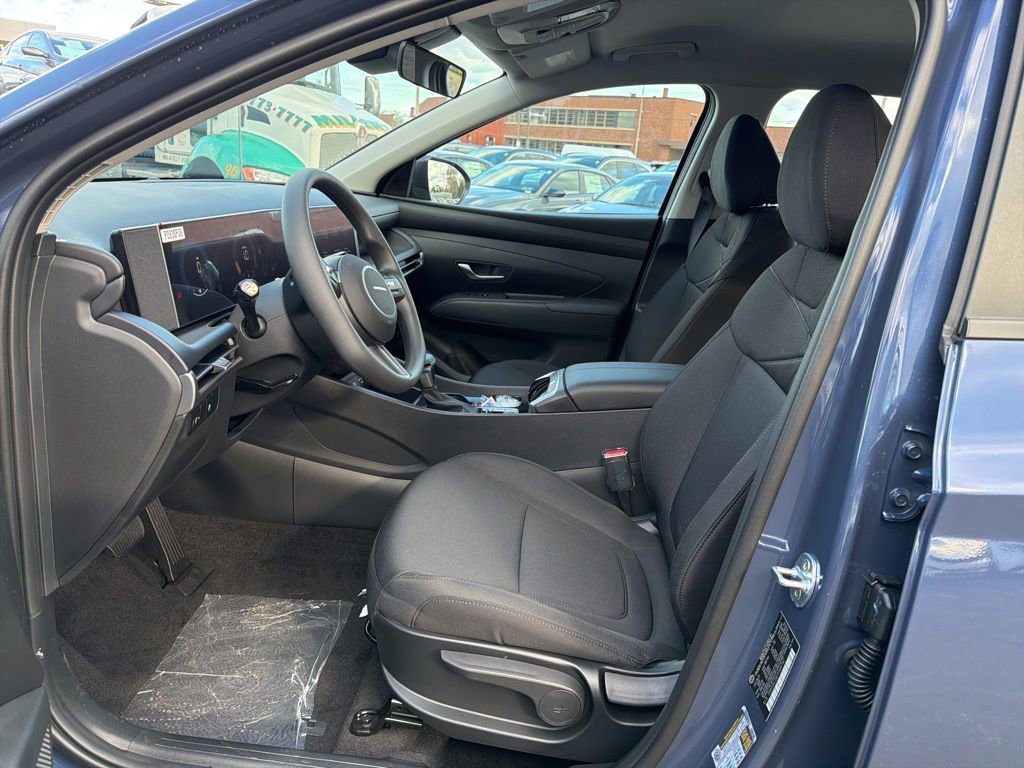 New 2026 Hyundai Tucson SE image 12