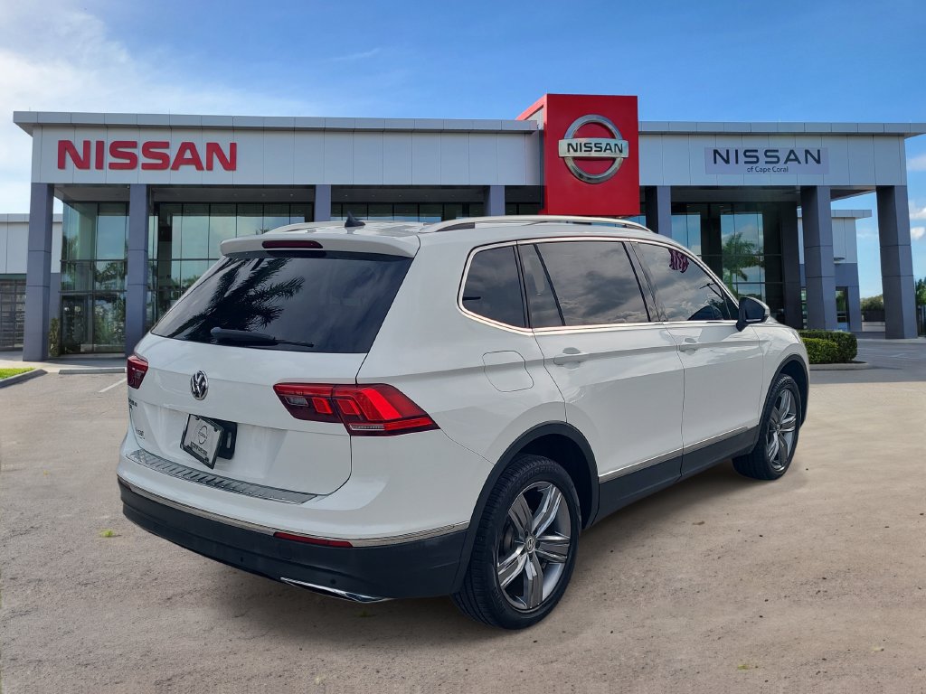 Used 2020 Volkswagen Tiguan SEL FWD image 2