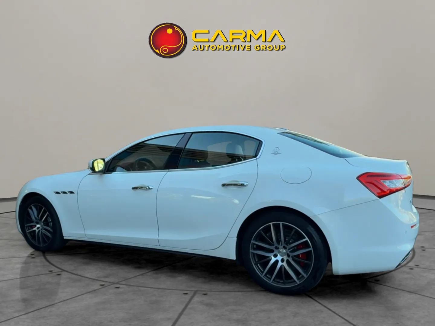 Used 2019 Maserati Ghibli S Q4 AWD/4WD image 4
