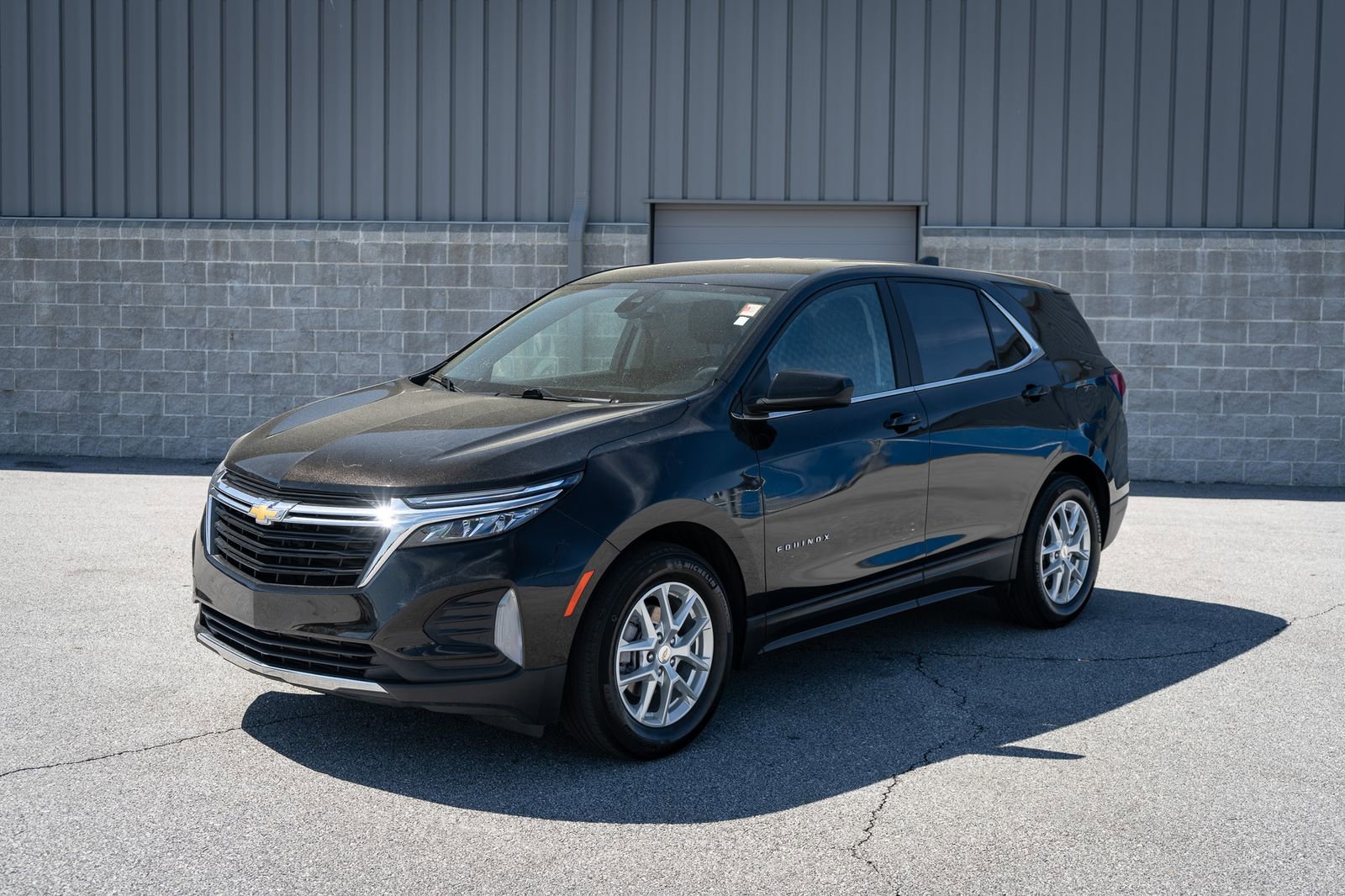Used 2024 Chevrolet Equinox LT FWD image 3