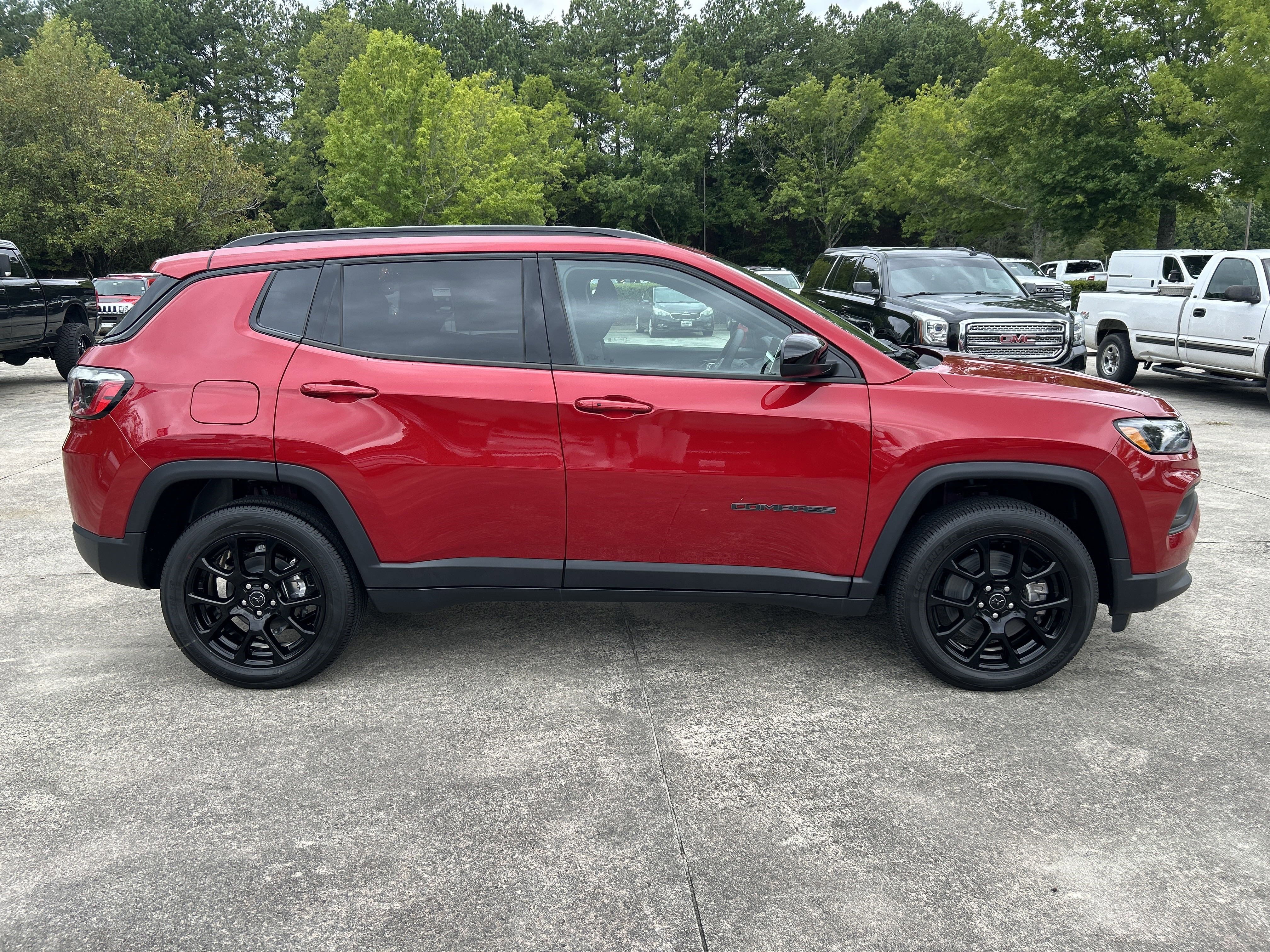 New 2025 Jeep Compass Latitude w/ Altitude Special Edition image 8