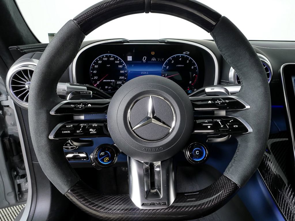 Used 2025 Mercedes-Benz SL 63 AMG 4MATIC image 9