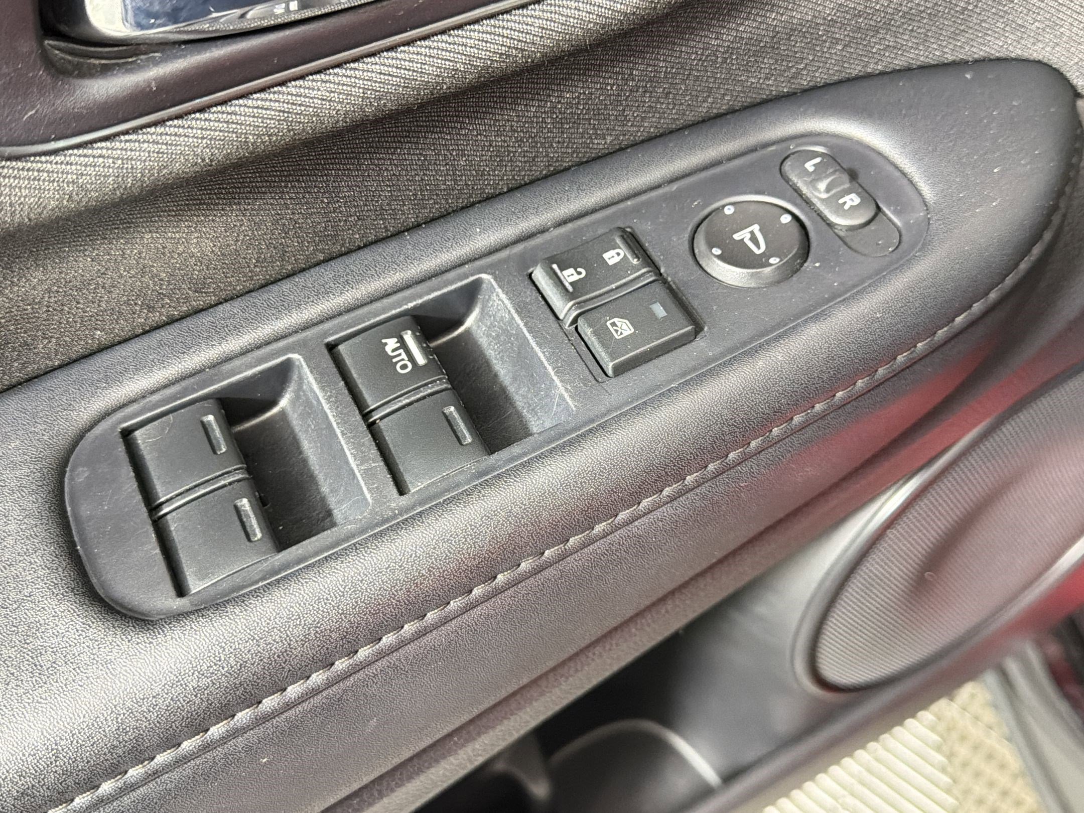 Used 2022 Honda HR-V Sport image 21