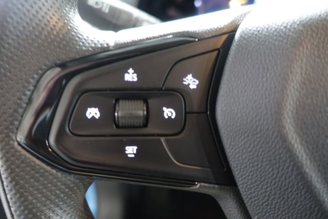 Used 2025 Chevrolet Trax LT image 12