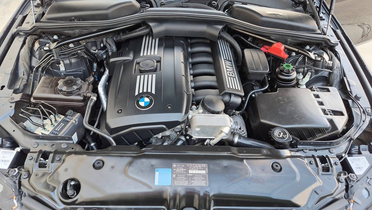 Used 2010 BMW 528i Sedan RWD image 56